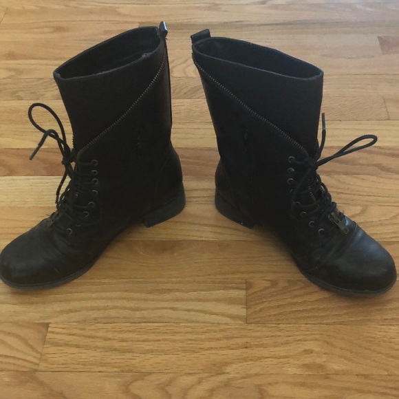 Black Zippered Combat Boots Size 6.5 - Picture 2 of 4